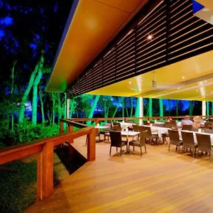 Hotel Albatross Bay